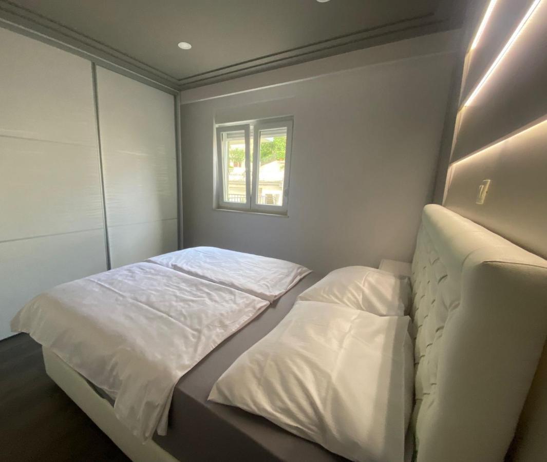Modern New Apartment In מאקרסקה מראה חיצוני תמונה