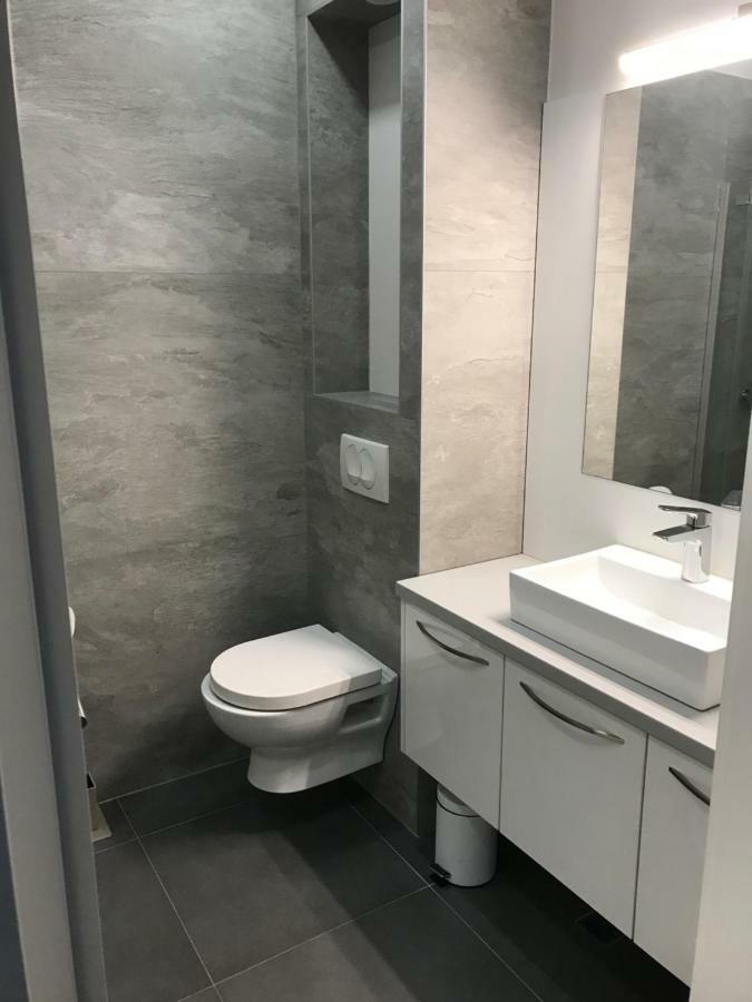 Modern New Apartment In מאקרסקה מראה חיצוני תמונה